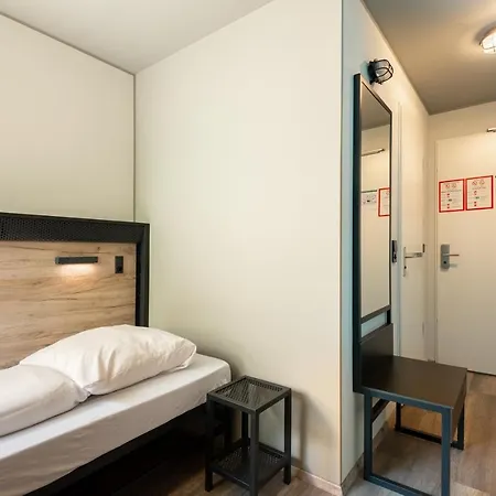 A&o Frankfurt Galluswarte Hotell 2*