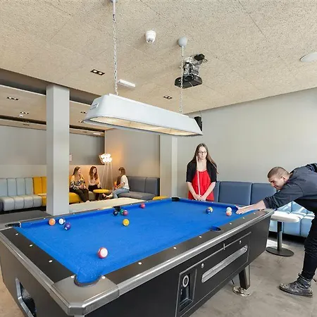 Hotell A&o Frankfurt Galluswarte 2*