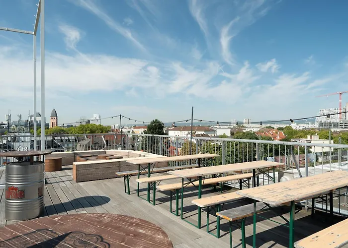 法兰克福加鲁斯维亚特尔a&o经济型连锁酒店 2*