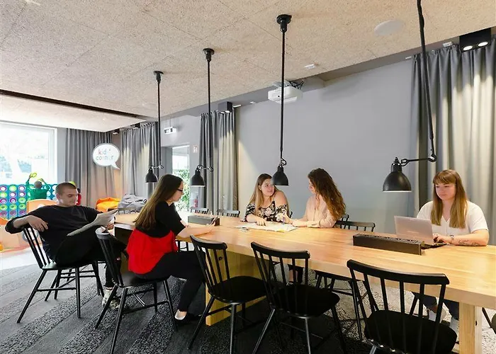 法兰克福加鲁斯维亚特尔a&o经济型连锁酒店 2*