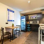 A&o Frankfurt Galluswarte Hotel 2*