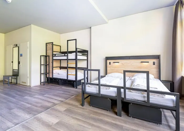 Hotel A&o Frankfurt Galluswarte 2*