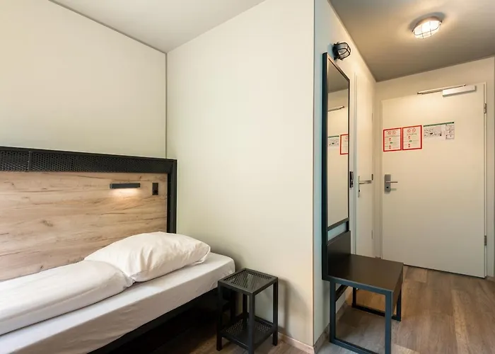 A&o Frankfurt Galluswarte Otel 2*