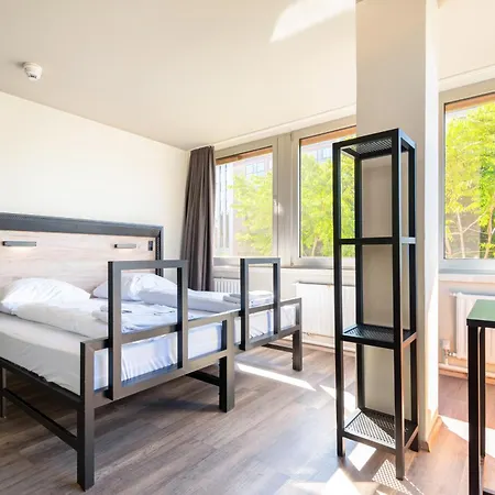 Hotel A&o Frankfurt Galluswarte 2*